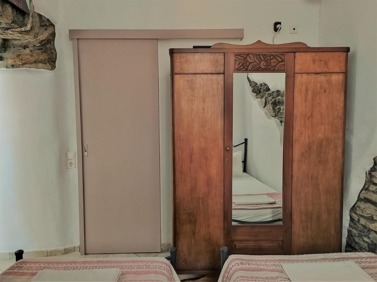 Pallada Rooms Tínos Esterno foto